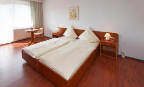 Гостиница Alpha Apparthotel leipzig-Rötha  Рёта